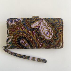 Vera Bradley Cotton Phone Wristlet “Buta Spray” Wallet Clutch Paisley Green